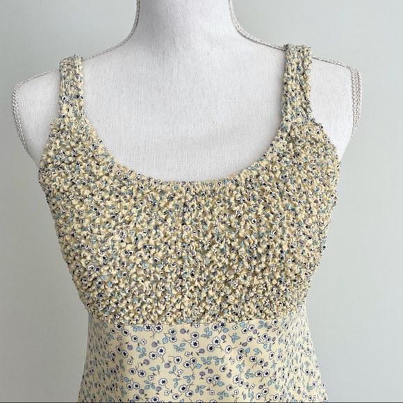 Summer Dress | Size: Medium (Juniors) - Picture 4 of 6